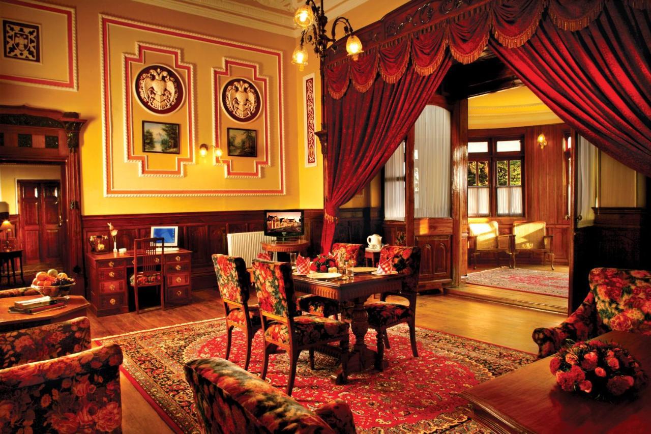 Welcomheritage Fernhills Royal Palace Ooty Exterior foto
