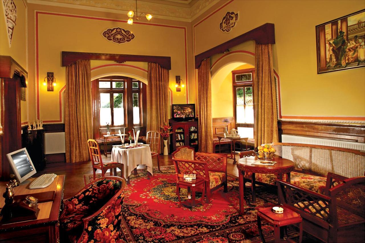 Welcomheritage Fernhills Royal Palace Ooty Exterior foto