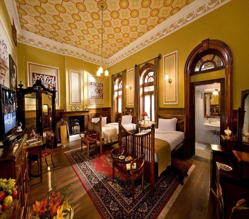Welcomheritage Fernhills Royal Palace Ooty Exterior foto