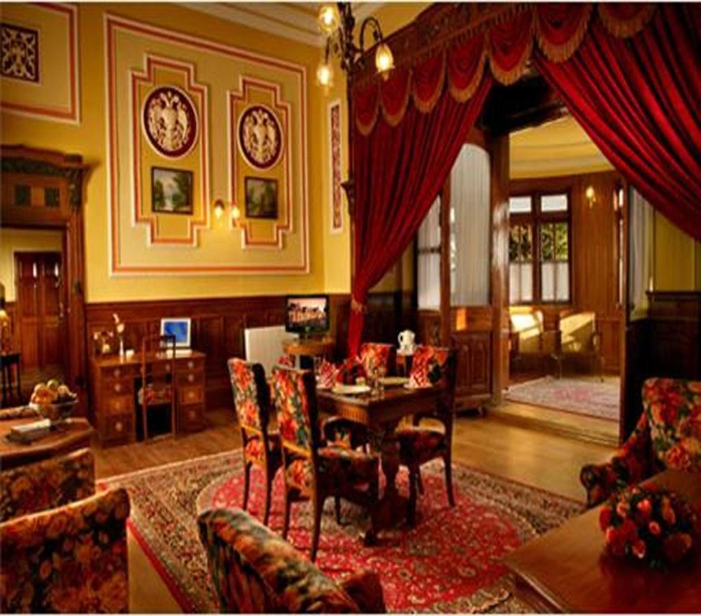 Welcomheritage Fernhills Royal Palace Ooty Exterior foto